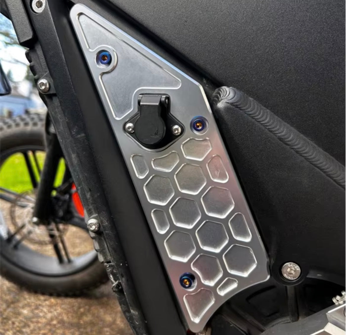 Chrome side panel for x3,x3 pro